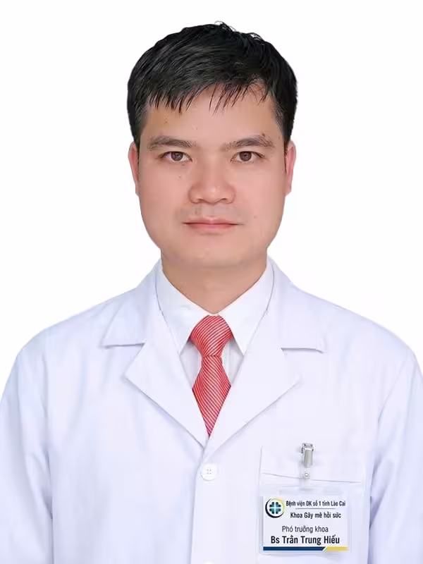 Bs CKI Trần Trung Hiếu.jpg